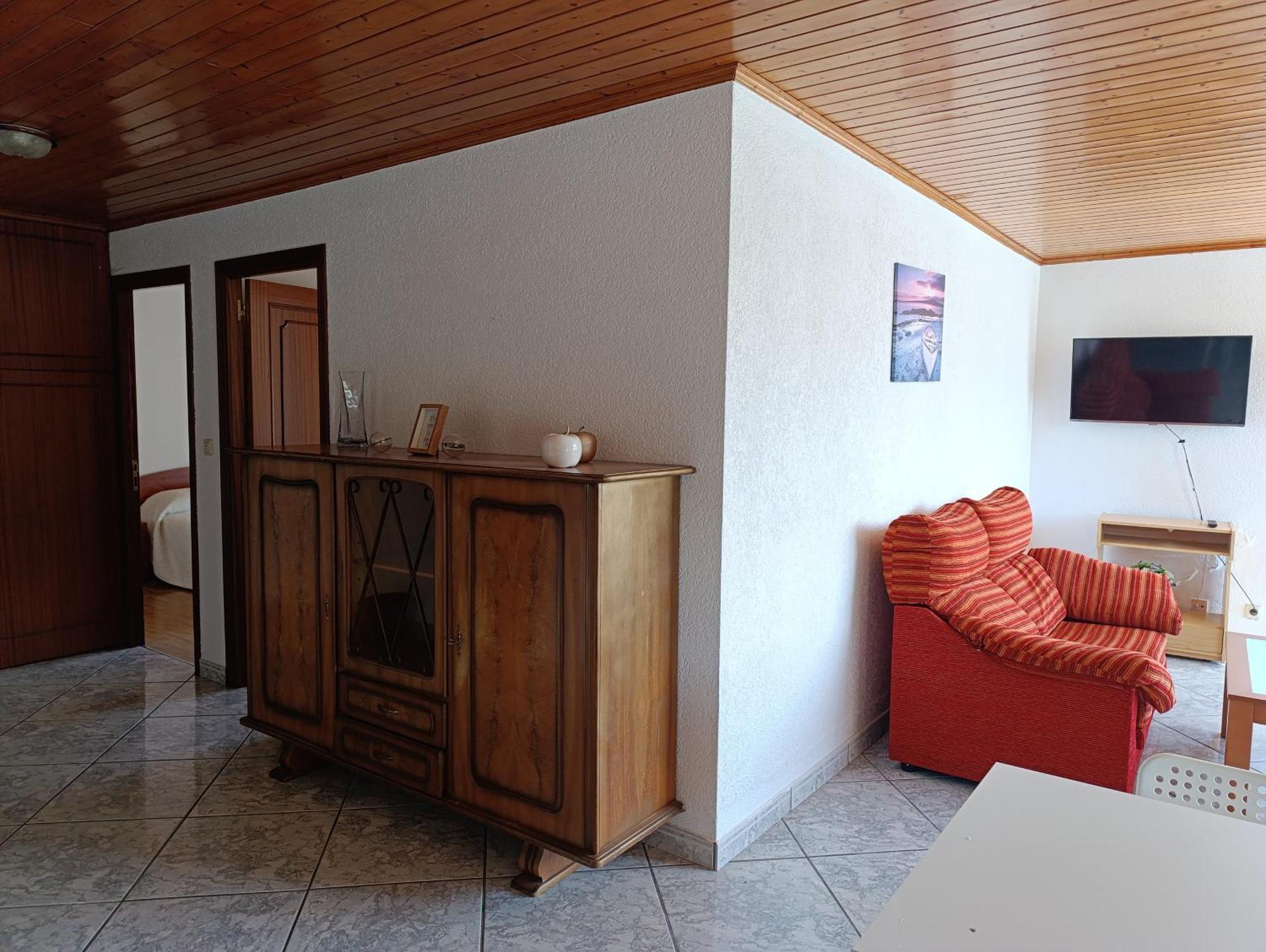 Ibu Beer&Grill Apartment Camarinas Bagian luar foto