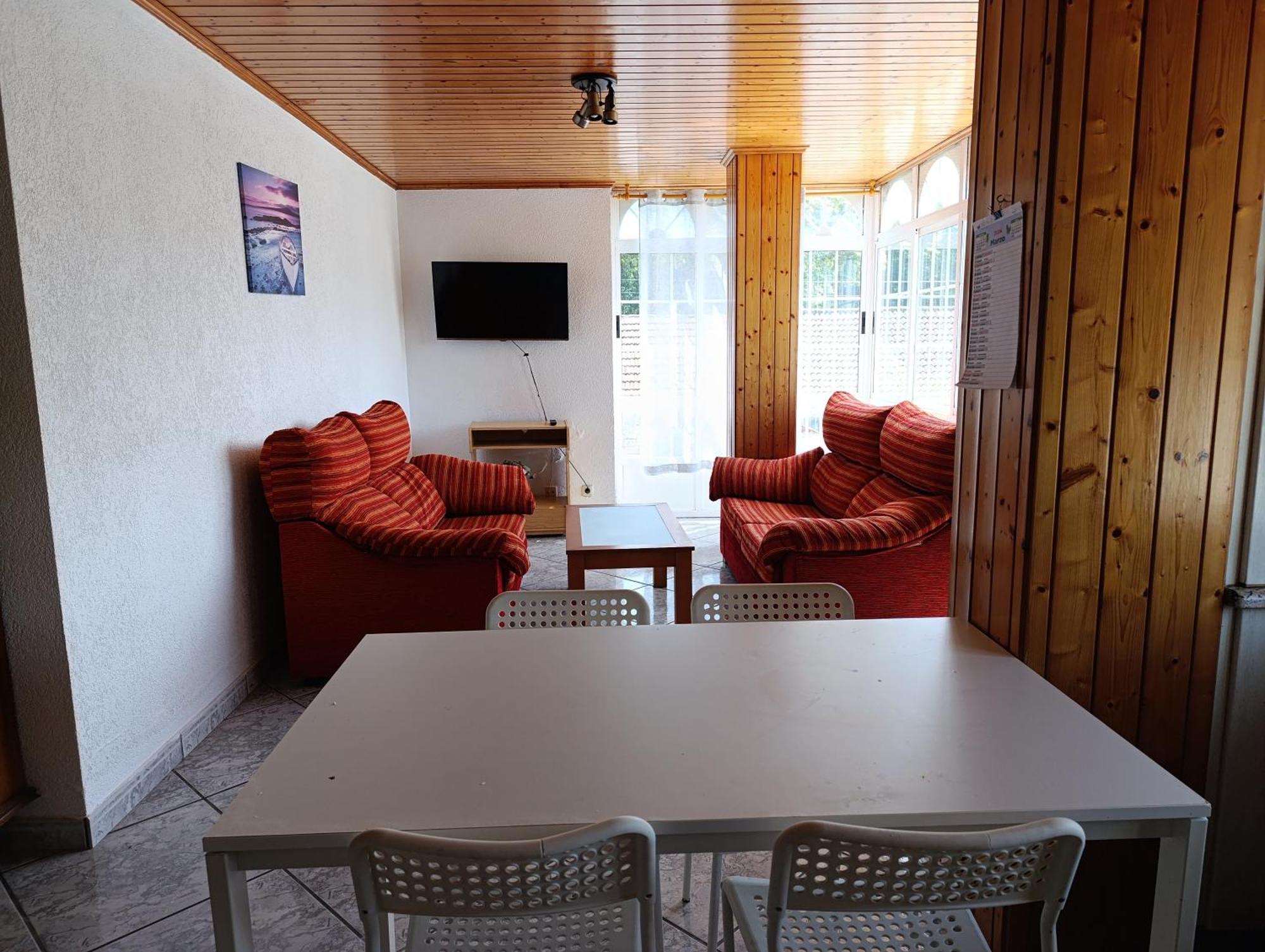 Ibu Beer&Grill Apartment Camarinas Bagian luar foto